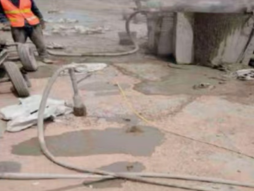 天台水泥混凝土路面板底注浆技术 路面脱空注浆整治方案