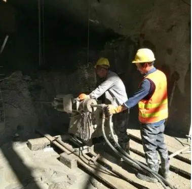 天台水下抗分散灌浆料特点 水下不分散注浆料介绍